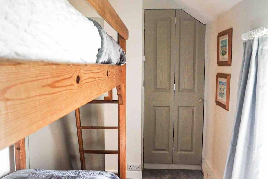 Large Cottage, Beach, Pubs Shops, Netflix, Bbq, Dog Friendly Hunmanby Ngoại thất bức ảnh